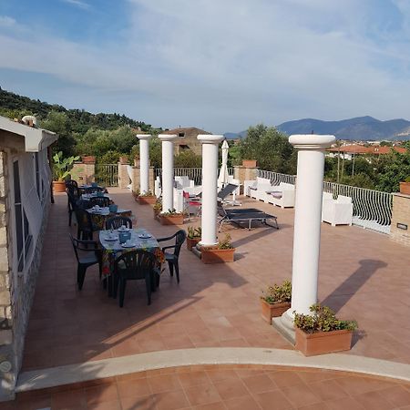 Villa Capri Fondi Bagian luar foto