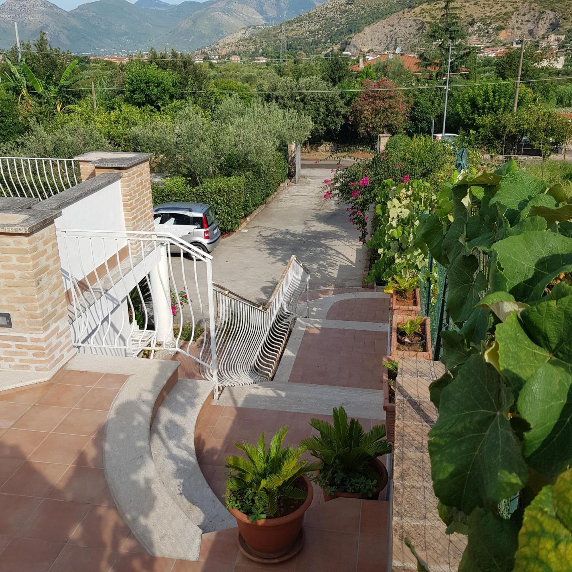 Villa Capri Fondi Bagian luar foto